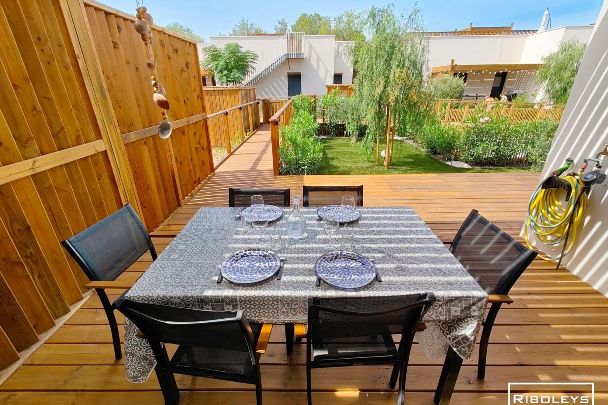 Villa T3 Climatisee En Residence Avec Piscine Vias Ngoại thất bức ảnh